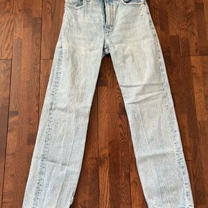 Abercrombie & Fitch The ‘90s Straight Ultra High Rise Jeans